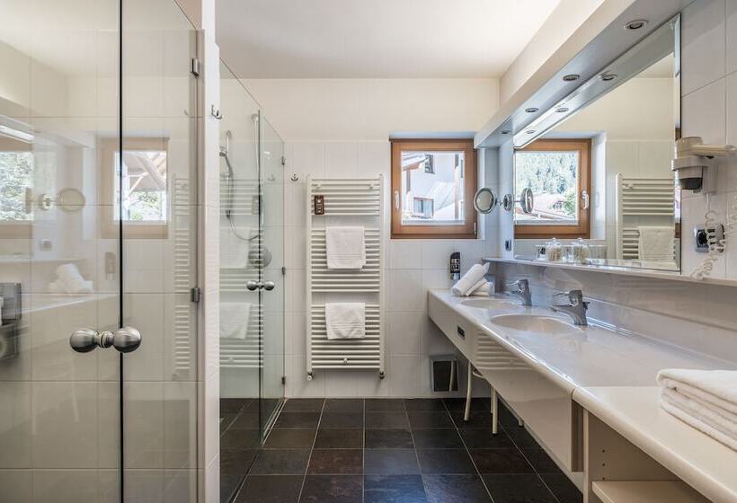 家庭套房, Feldmilla Design