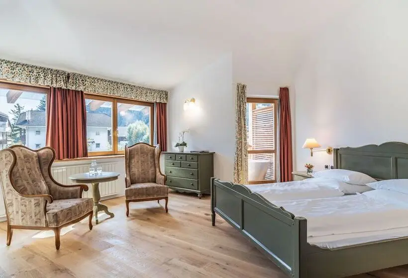 Classic-huone, Feldmilla Design