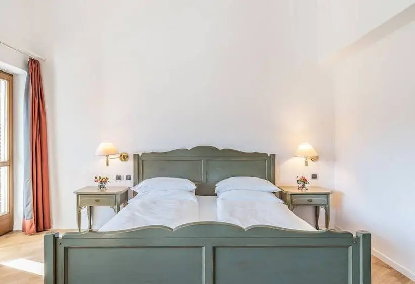 Classic-huone, Feldmilla Design