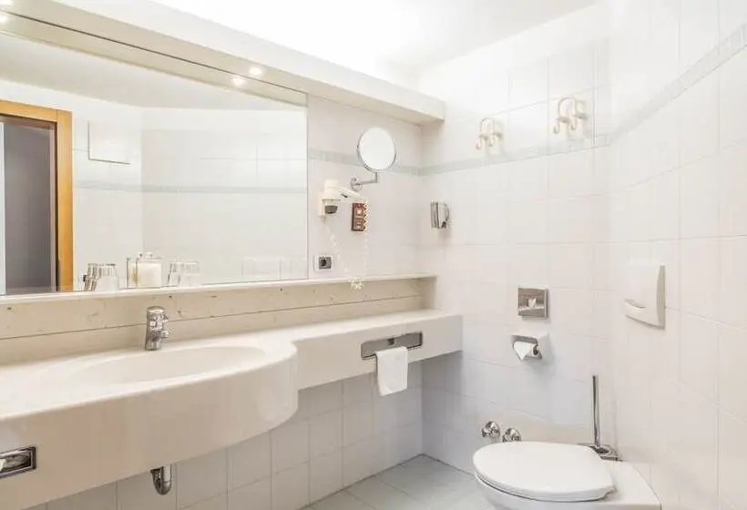 Classic-huone, Feldmilla Design