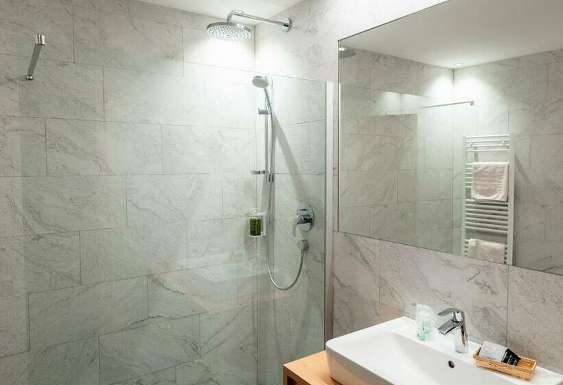 Номер Стандарт Трехместный, Goldene Rose