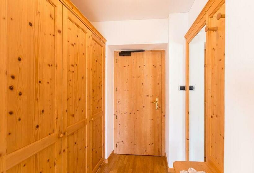 Номер Стандарт Трехместный, Goldene Rose