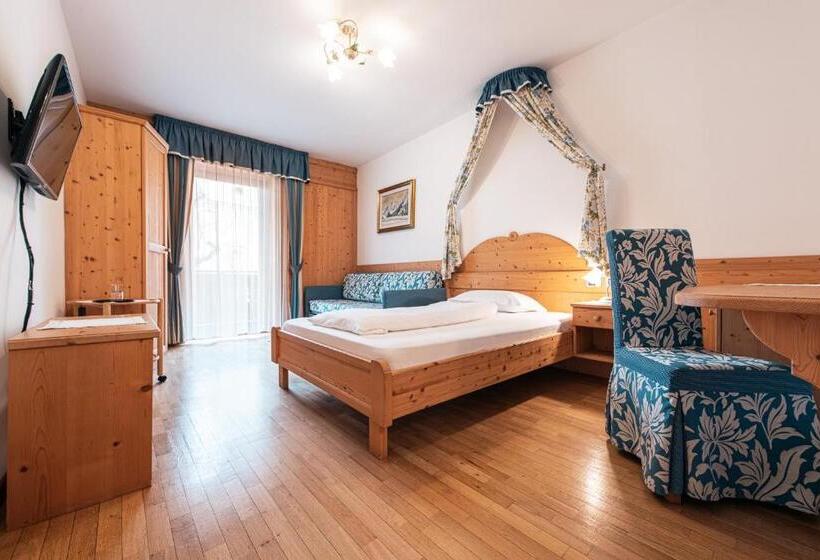 Номер Стандарт Индивидуальный, Goldene Rose