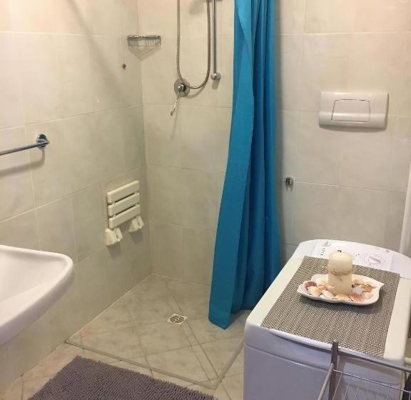 חדר סטנדרט מותאם לאדם עם מוגבלויות, Il Nido Dei Gabbiani