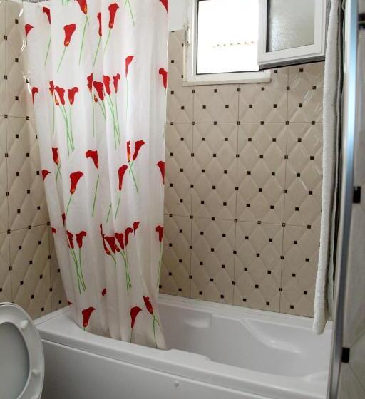 غرفة كلاسيكية, Italia