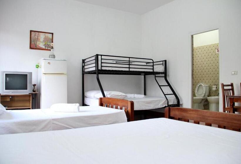 إستديو عائلى, Italia