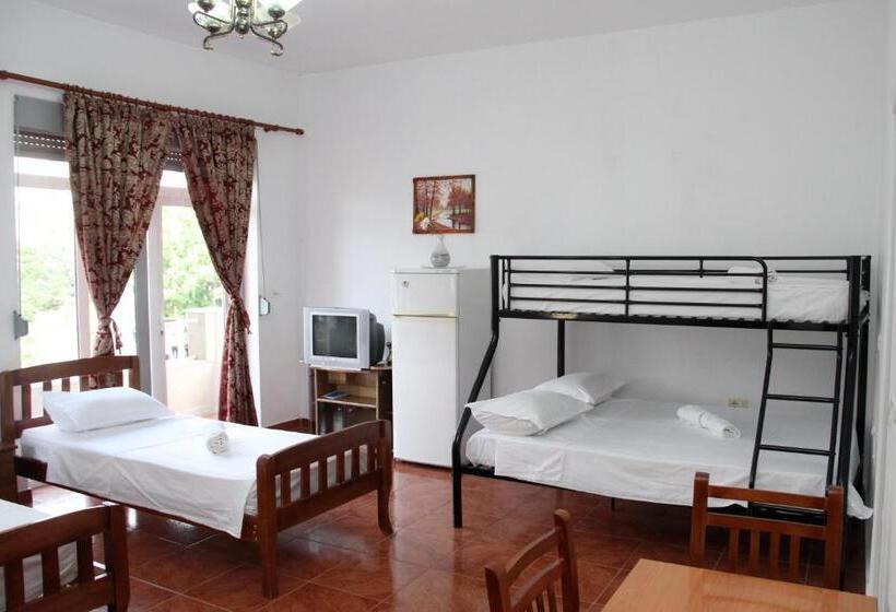 إستديو عائلى, Italia