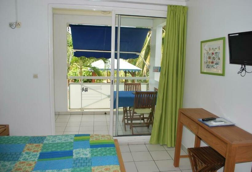 استودیوی استاندارد, Les Créolines