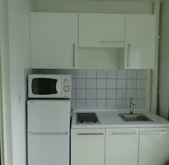 استودیوی استاندارد, Les Créolines