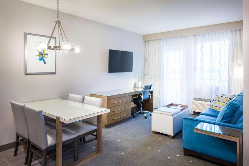 스위트 킹사이즈 침대, Limelight Hotel Ketchum