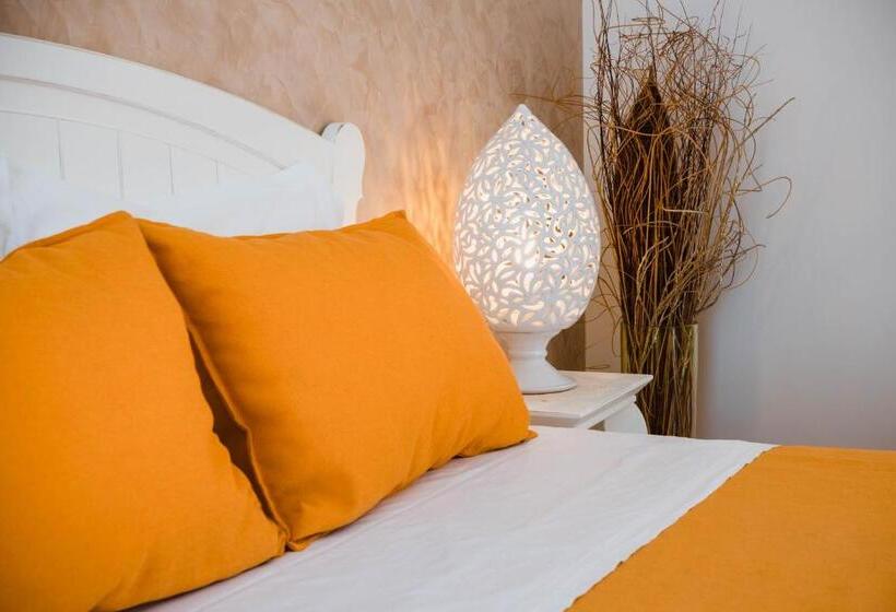 اتاق سوپریور با تخت بزرگ, Masseria Tenuta Flora Maria
