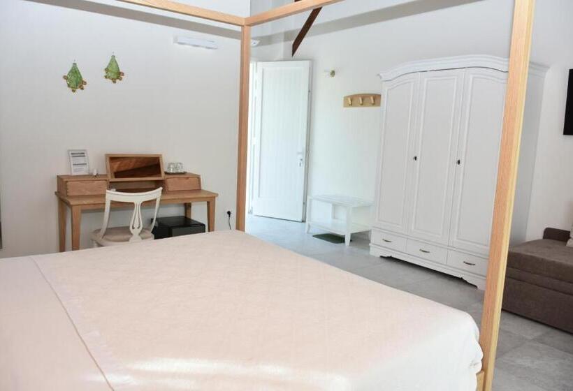 Номер Deluxe Кровать Кинг, Masseria Tenuta Flora Maria