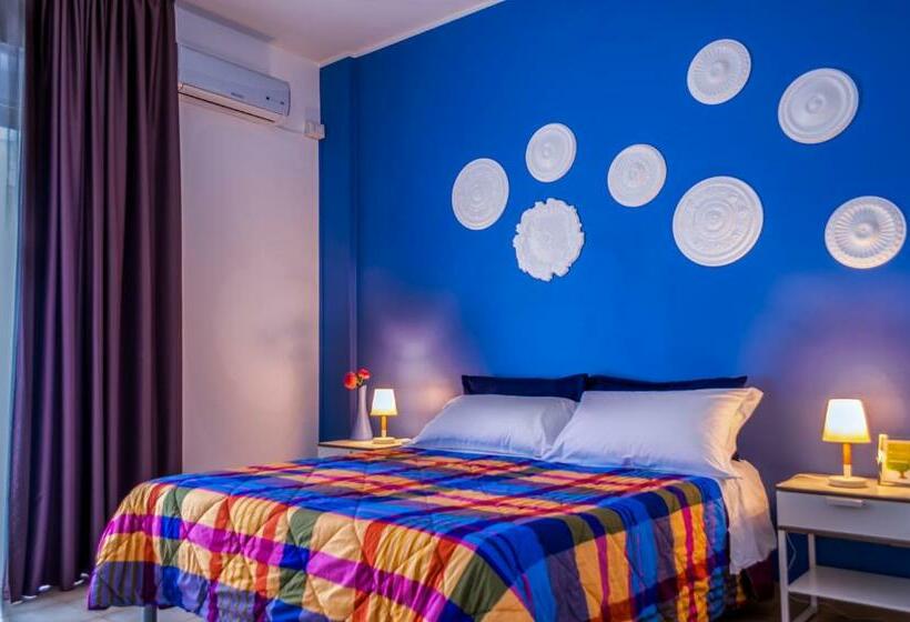 バルコニー付きスタンダードルーム, Melo Accommodations