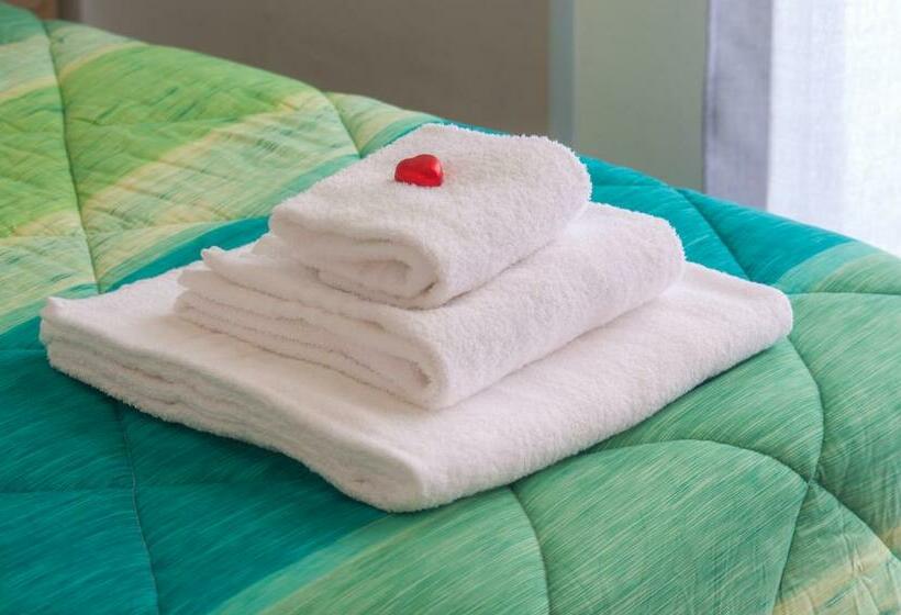 バルコニー付きスタンダードルーム, Melo Accommodations