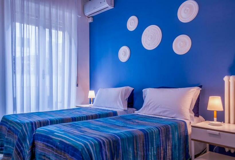 اتاق استاندارد با بالکن, Melo Accommodations