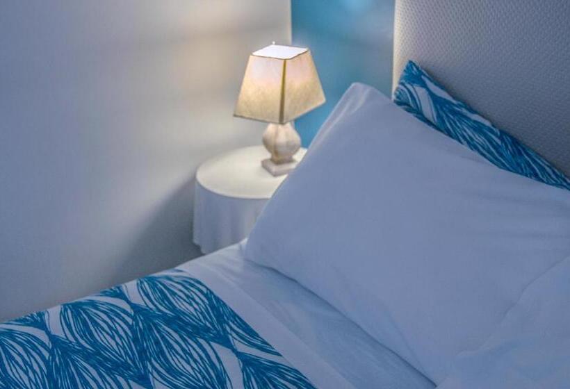 اتاق استاندارد با بالکن, Melo Accommodations
