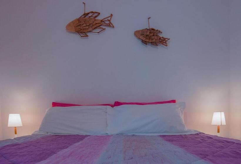 اتاق استاندارد با بالکن, Melo Accommodations