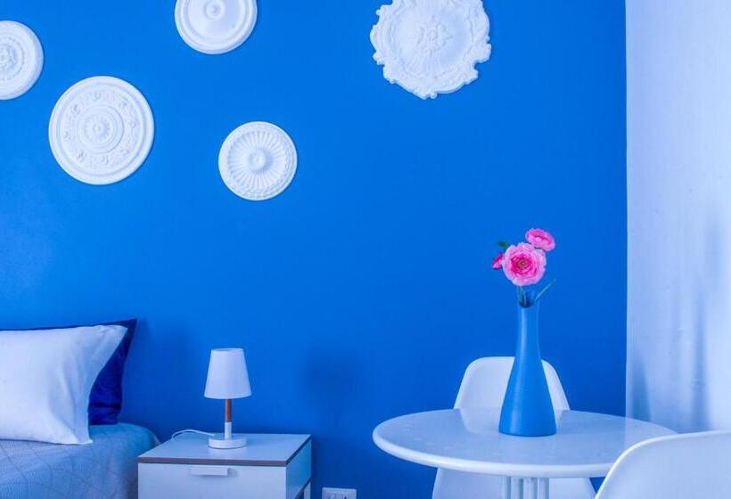 バルコニー付きスタンダードトリプルルーム, Melo Accommodations