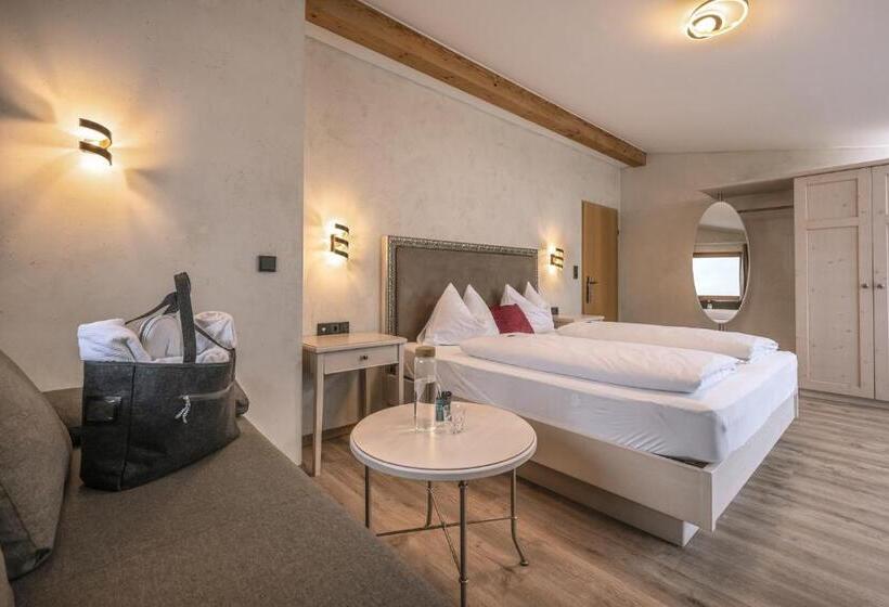 סוויטה, Acherl