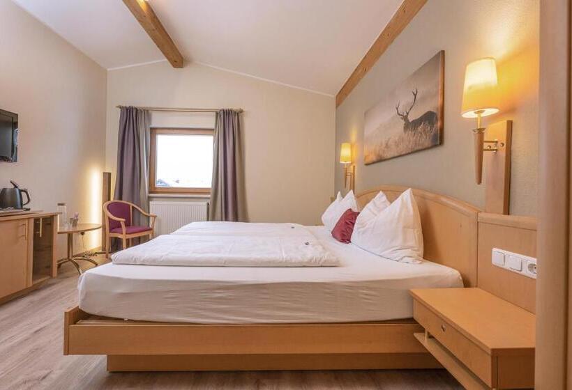 חדר סטנדרט, Acherl