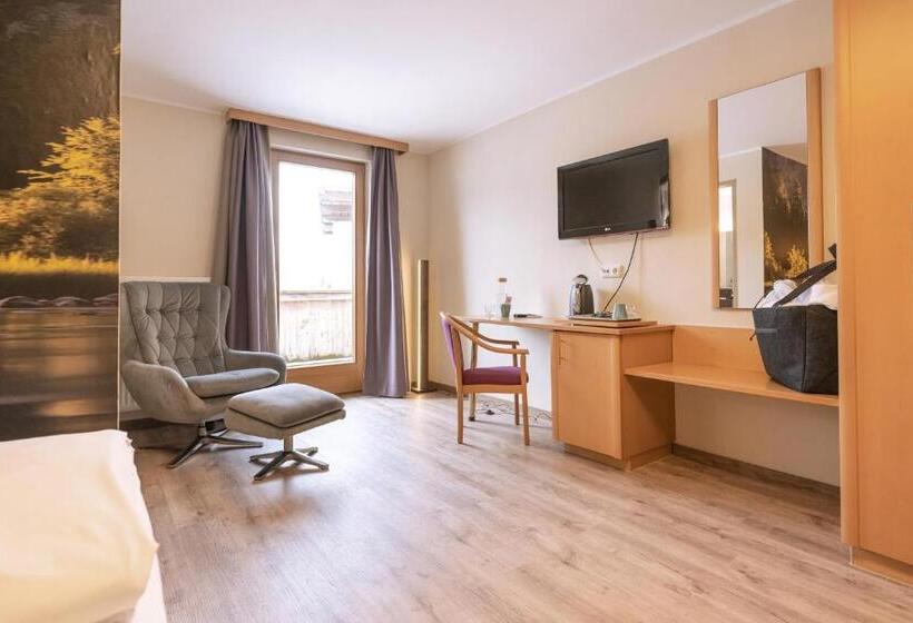 חדר סטנדרט עם מרפסת, Acherl