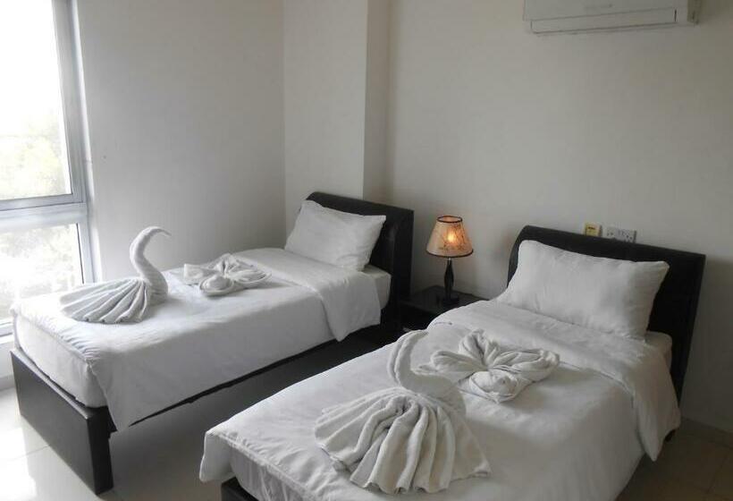 اتاق لوکس سه تخته, Seven Days