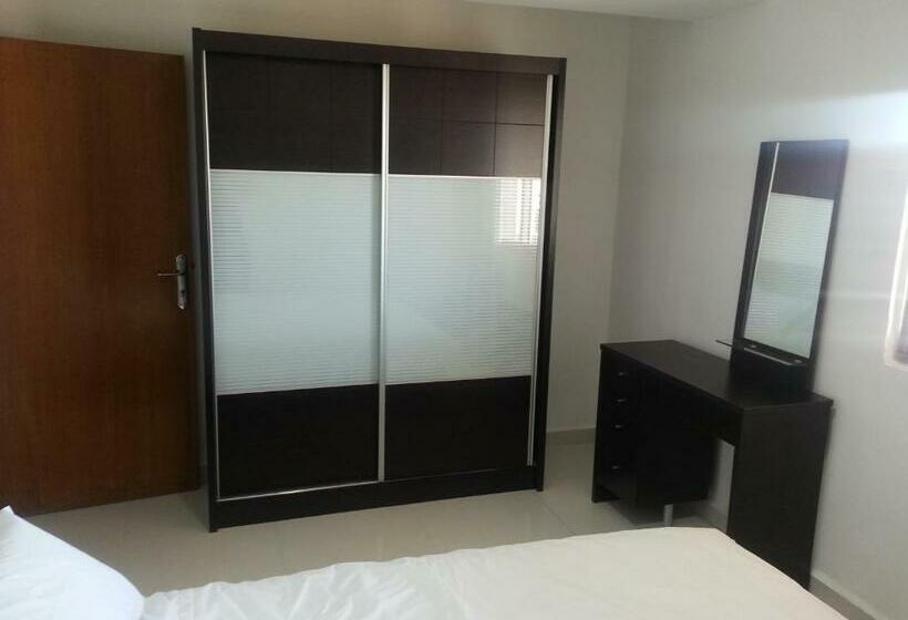 سوئیت راحتی, Seven Days