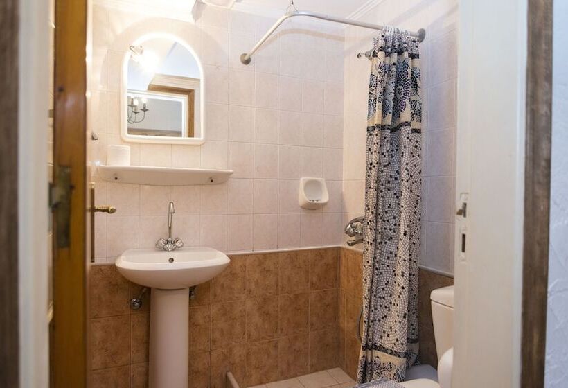 חדר סטנדרט, Spot