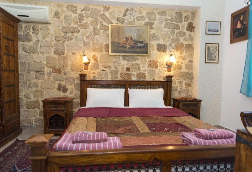 חדר סטנדרט, Spot