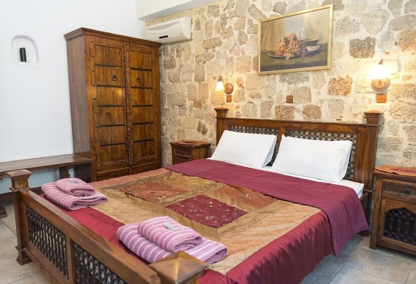 חדר סטנדרט, Spot