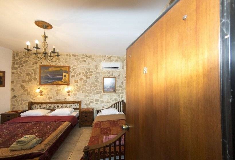 חדר סטנדרט, Spot