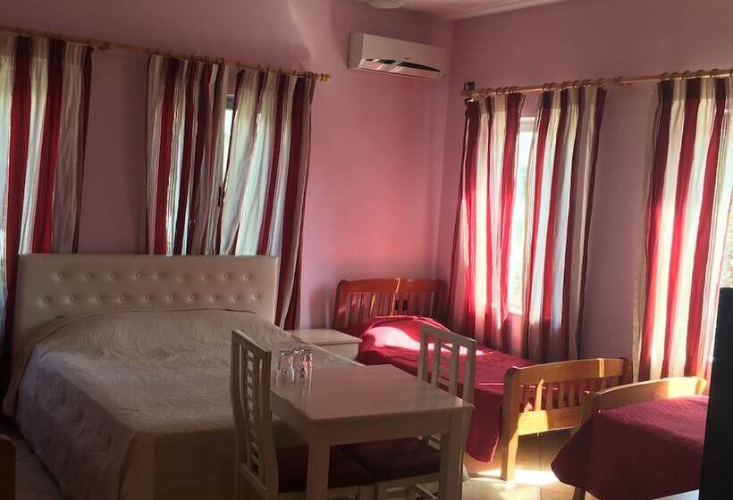 经济四人房间, Star