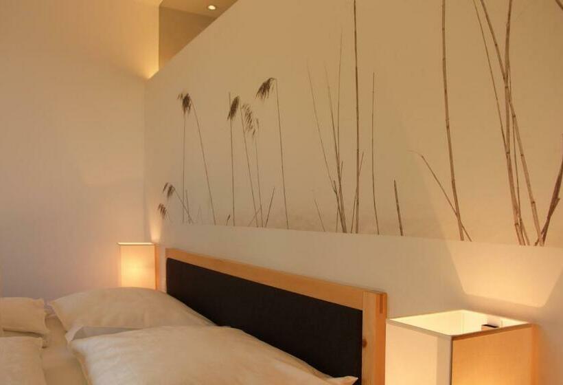 舒适型房间, Steindl's Boutique