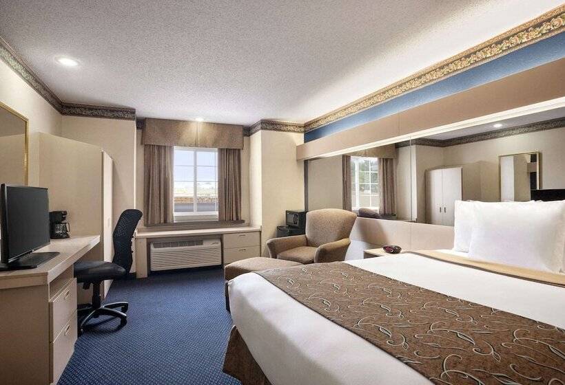 套房, Travelodge By Wyndham Fort Scott