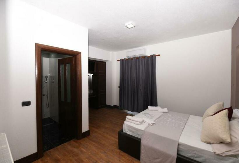 חדר סטנדרט עם מרפסת, Victoria