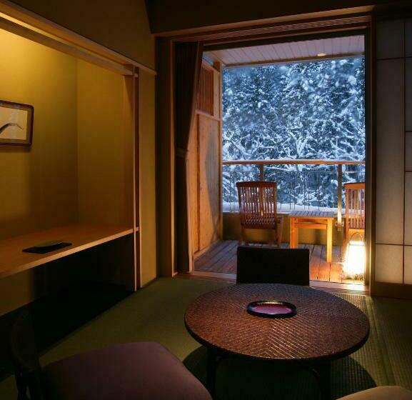 标准间, 游泉志だて