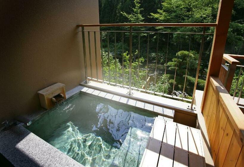 标准间, 游泉志だて