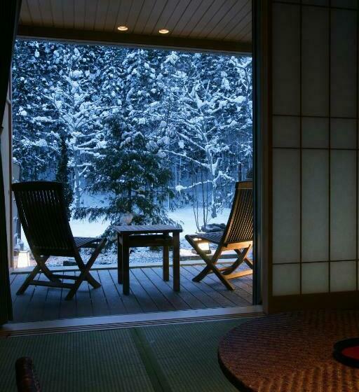 豪华房间, 游泉志だて