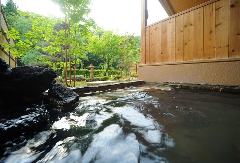 豪华房间, 游泉志だて