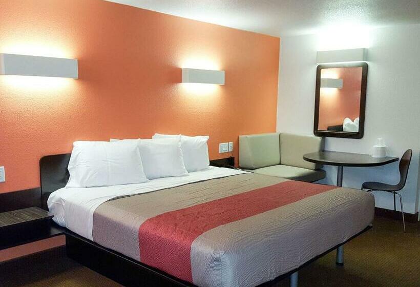 キングサイズベッドのスタンダードルーム, Motel 6 Erie, Pa