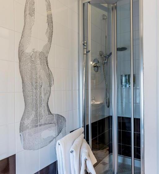 דירת חדר, Al Ponticello