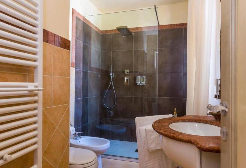 חדר דלוקס, Al Ponticello