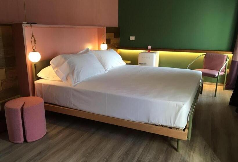 חדר דלוקס, Al Ponticello