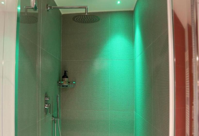 חדר דלוקס, Al Ponticello