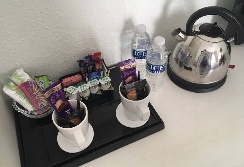 スタンダードルーム, Brocks