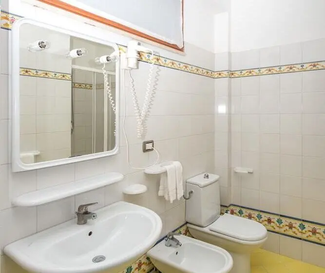 استودیوی سوپریور, Club Residence La Castellana