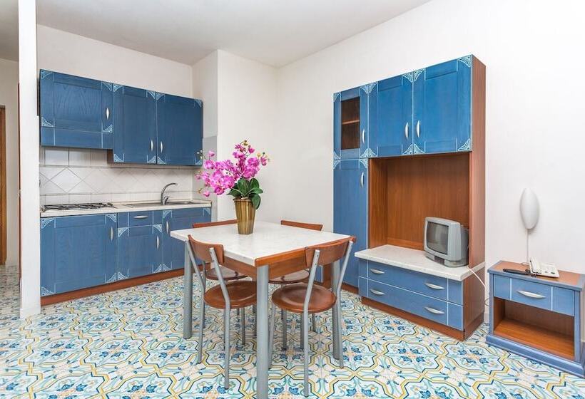 آپارتمان 2 خوابه, Club Residence La Castellana