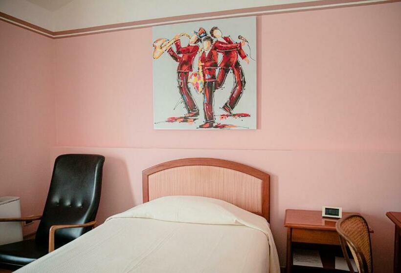 스탠다드 싱글 룸, San Genesio