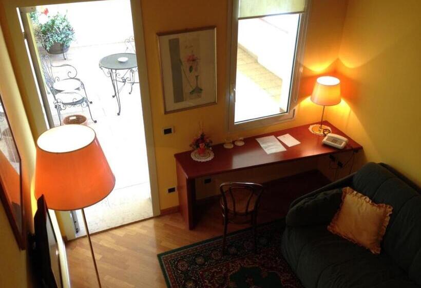 جناح جونيور, San Genesio