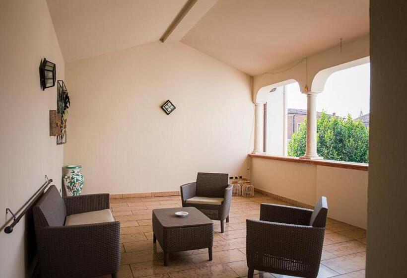 جناح جونيور, San Genesio